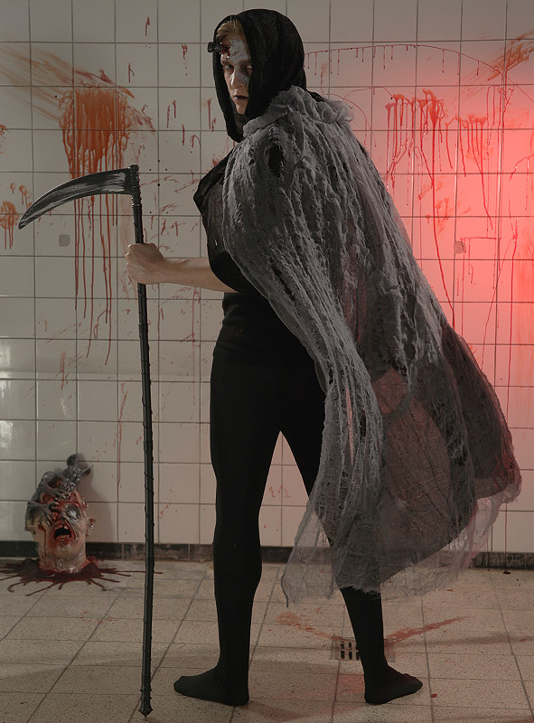 Fetziger Kapuzen Umhang – Bild 4